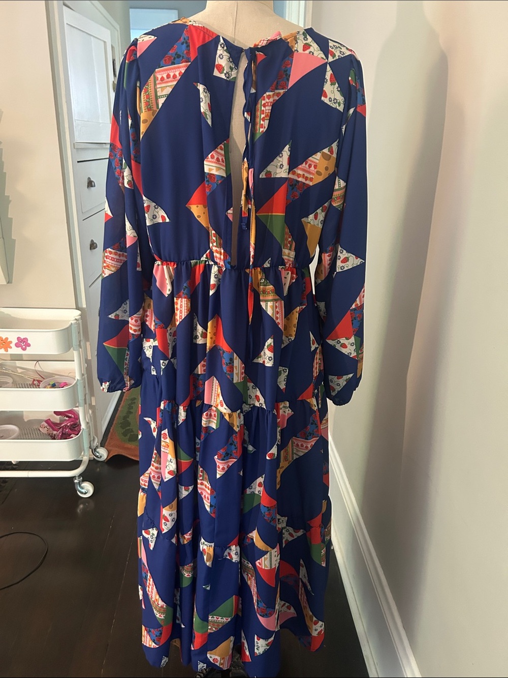 Lisa Says Gay quilt pattern long sleeve dress - Picture 4 of 5